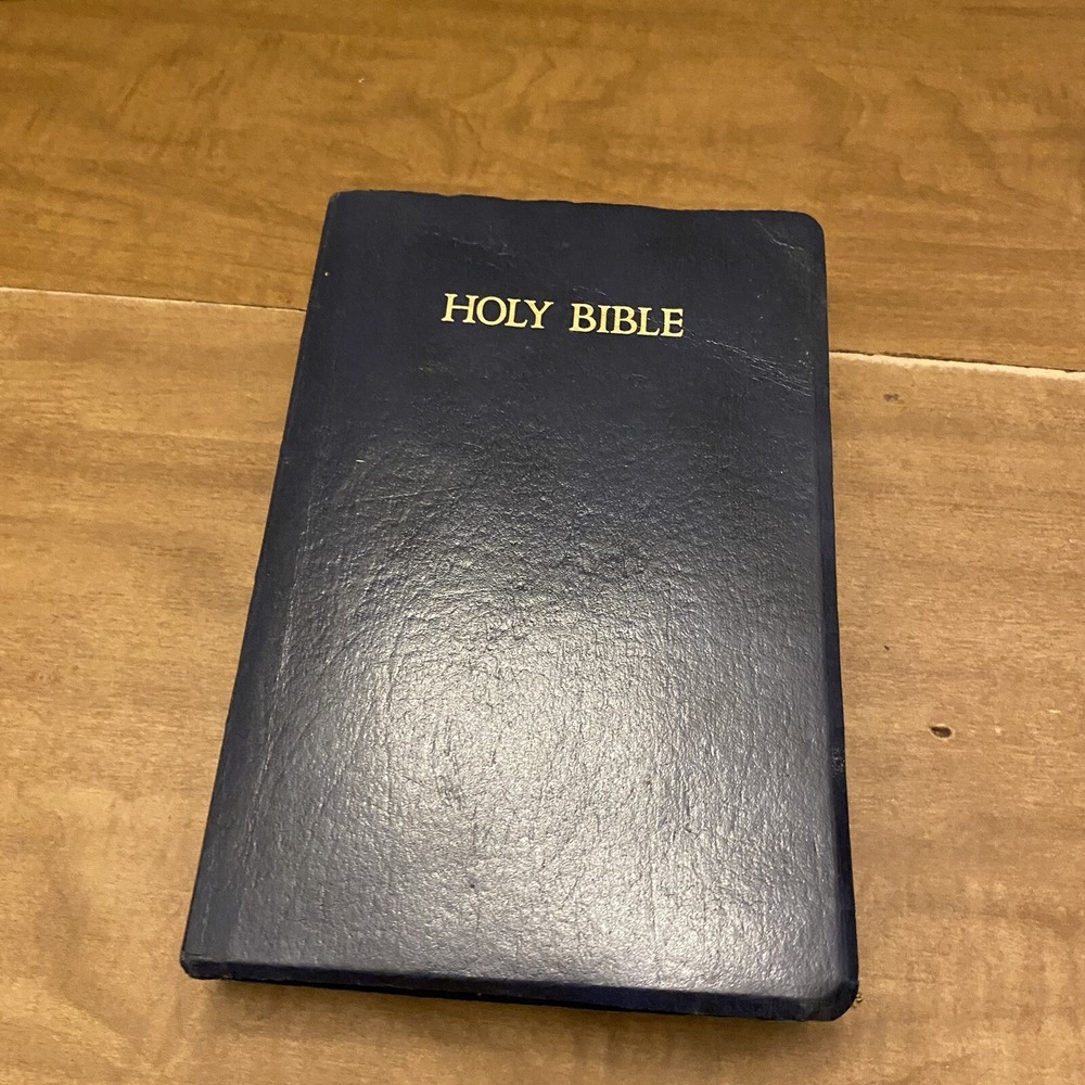 Thomas Nelson Holy Bible NKJV 1982 Blue Imitation Leather Red Letter 412B
